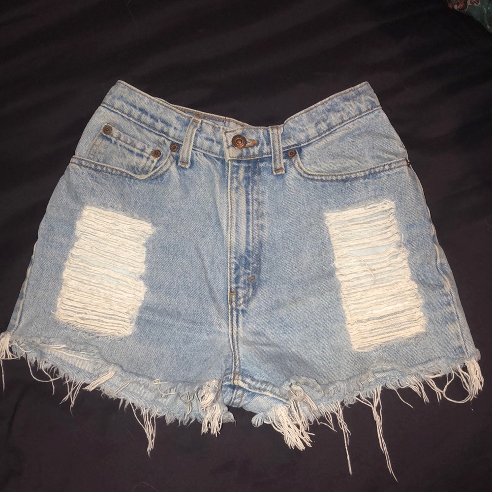 Levi’s Vintage Hi-Waist Distressed Shorts